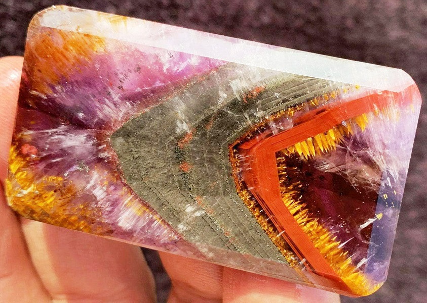 Phân biệt đá Auralite